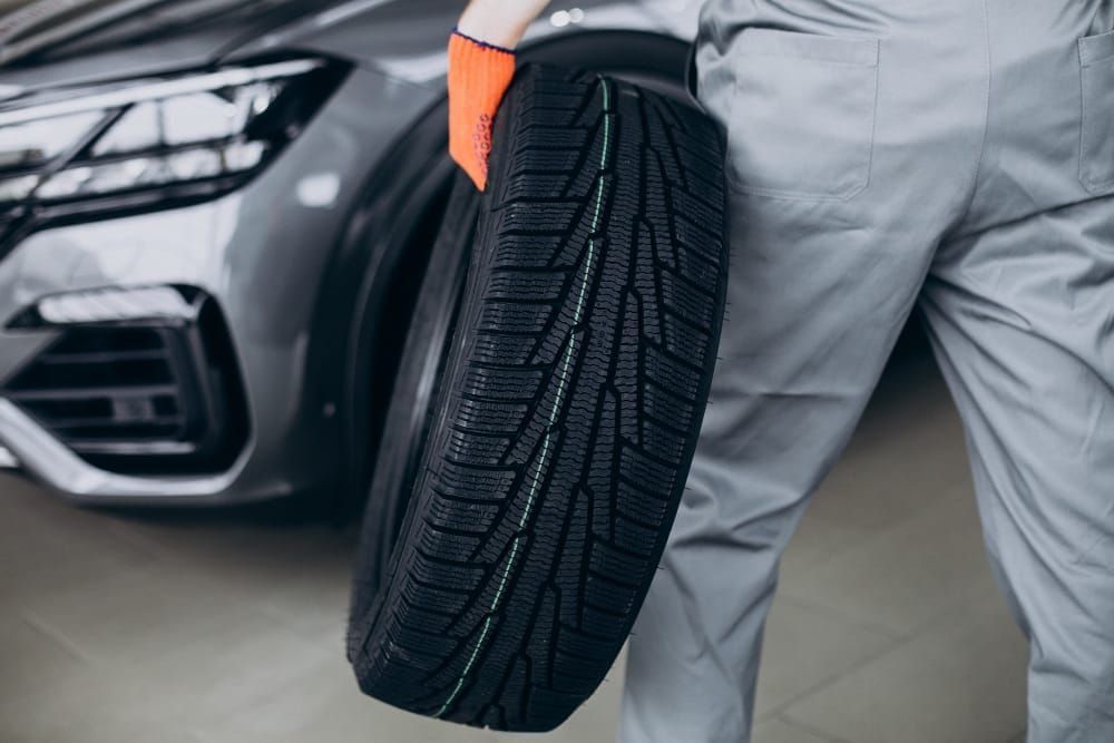Summer vs Winter vs All-Season Tyres: What UK Drivers Need to Know